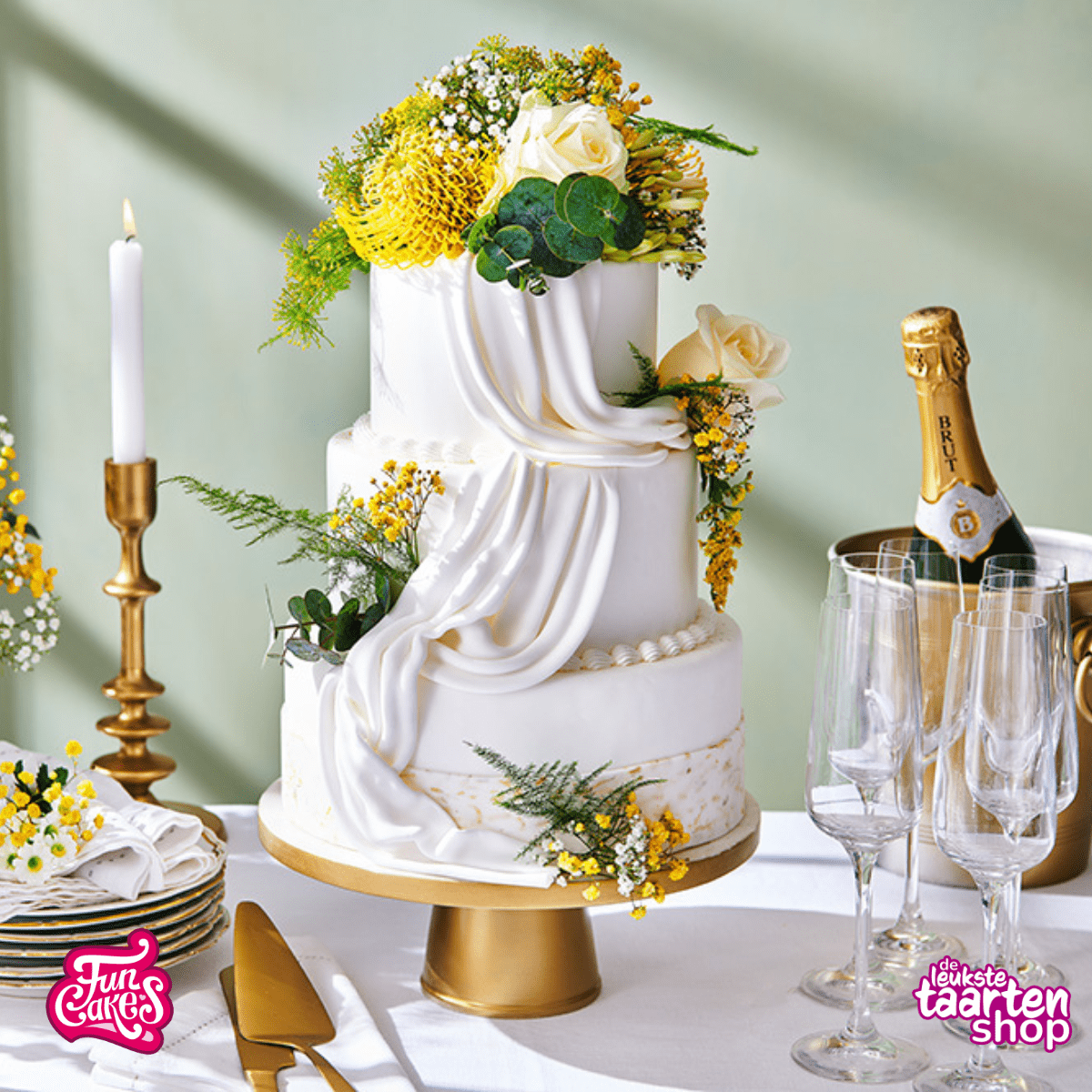 Bruidstaart met Bloemen 