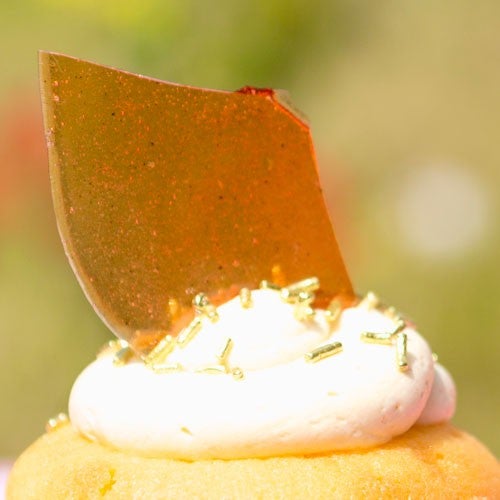 Caramel crème brûlee cupcakes