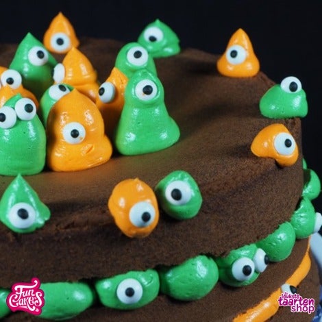 Creepy Spooky Cake