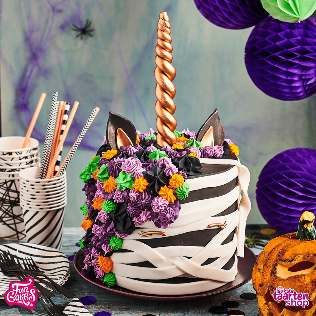 Halloween Unicorn Taart 