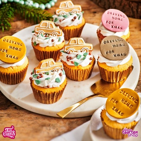 Kerst Cupcakes met Auto Koekjes