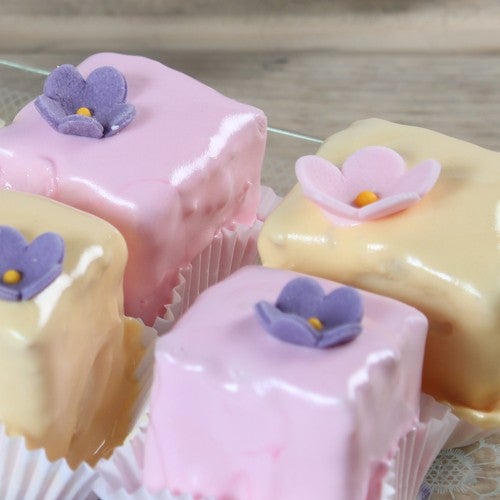 Petit fours