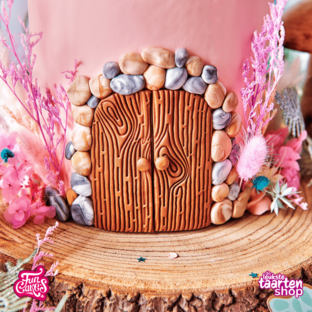 Fairy cake met droogbloemen