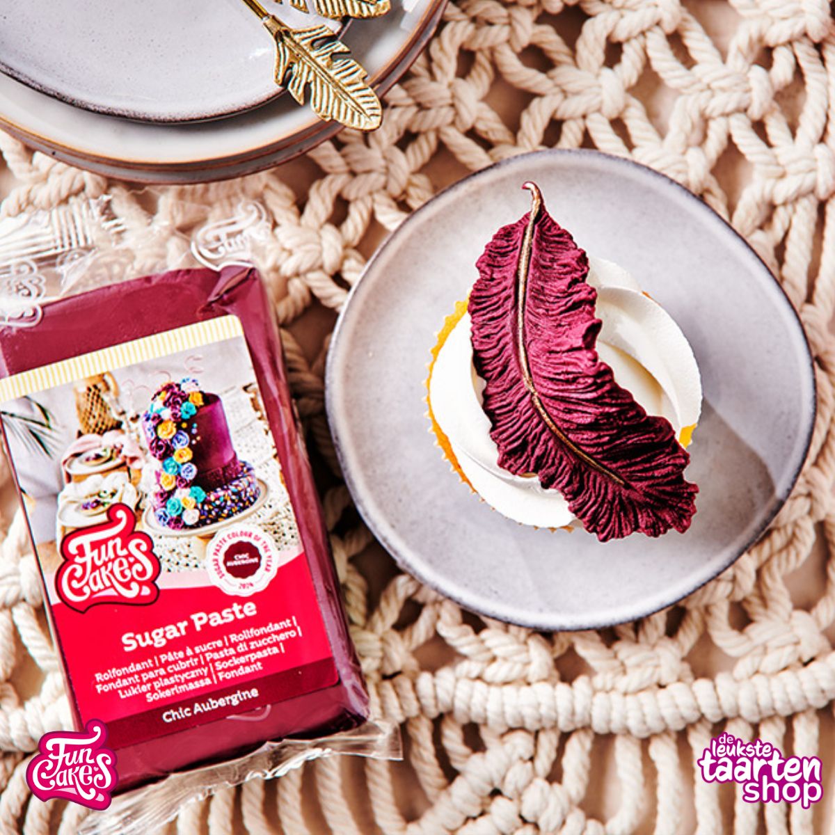 Chic Aubergine Veren Cupcakes