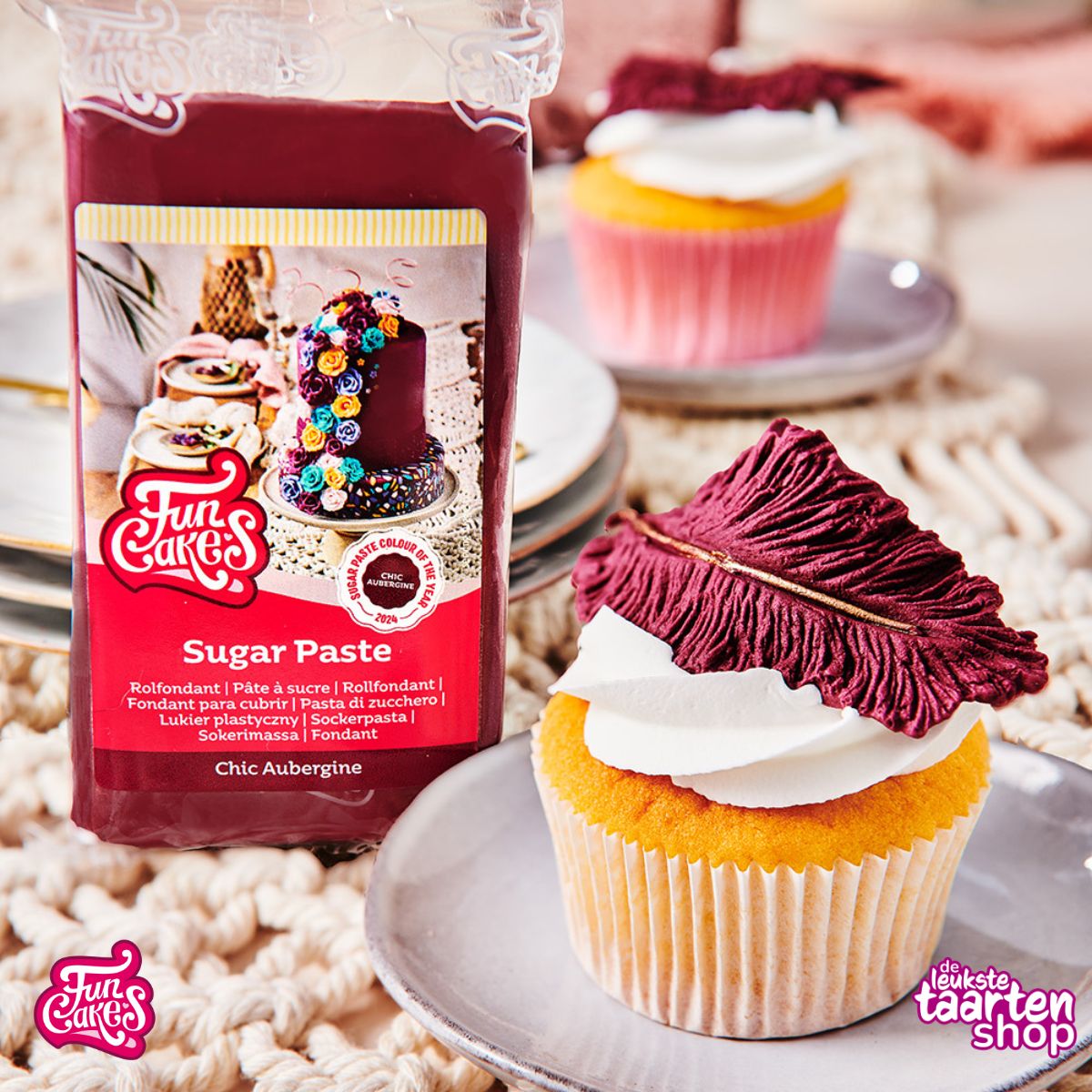 Chic Aubergine Veren Cupcakes