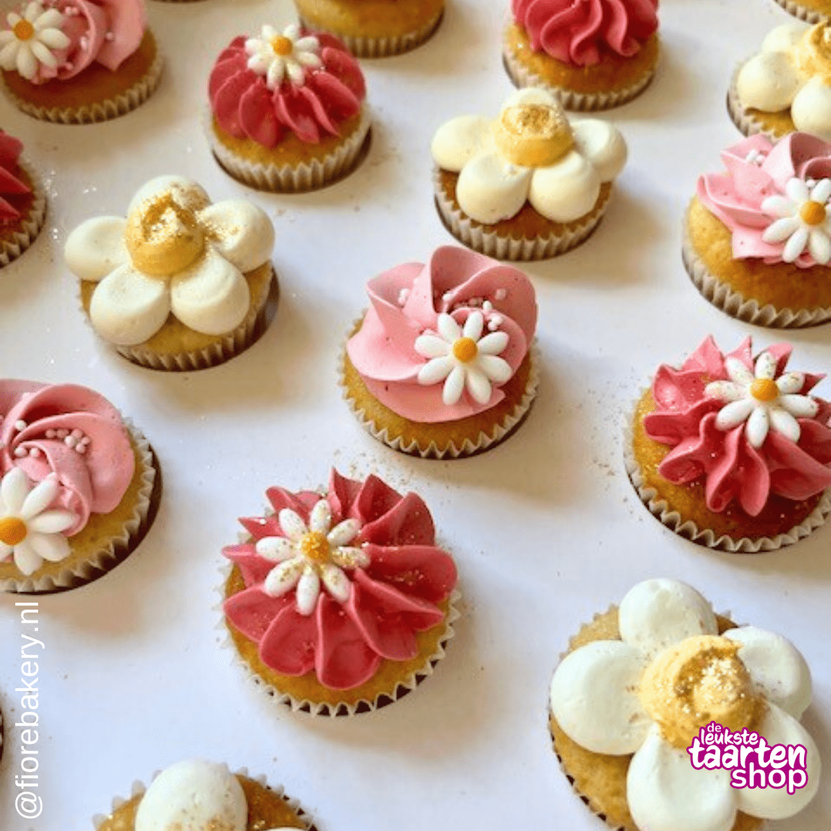 Mini bloemen cupcakes 