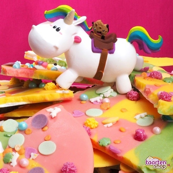 Unicorn candy bark