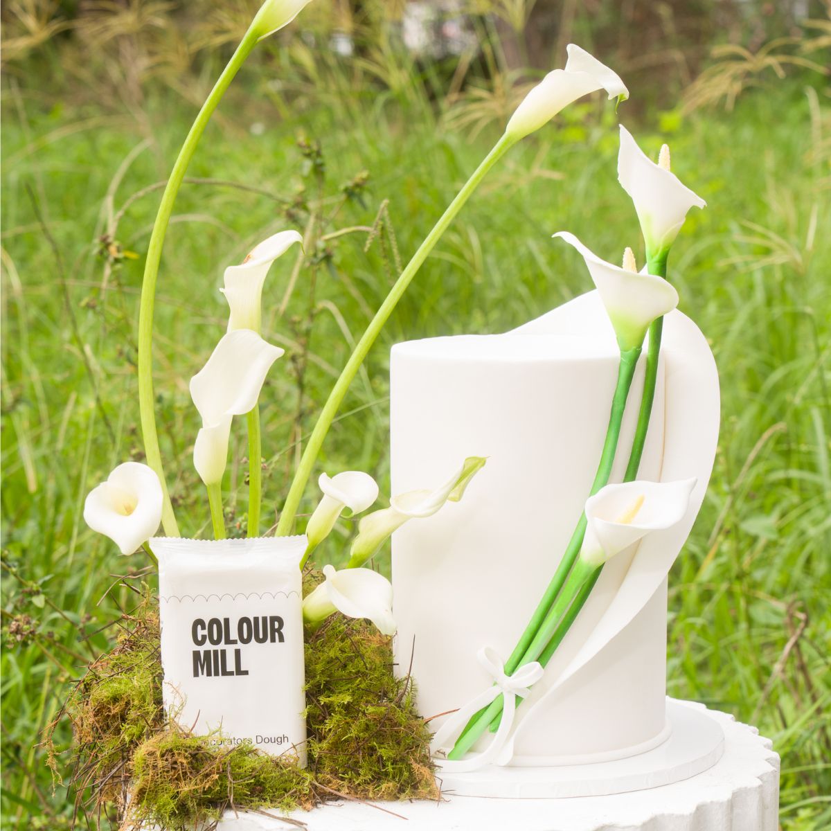 Colour Mill Pâte à Sucre Decorators Dough Blanc 4kg