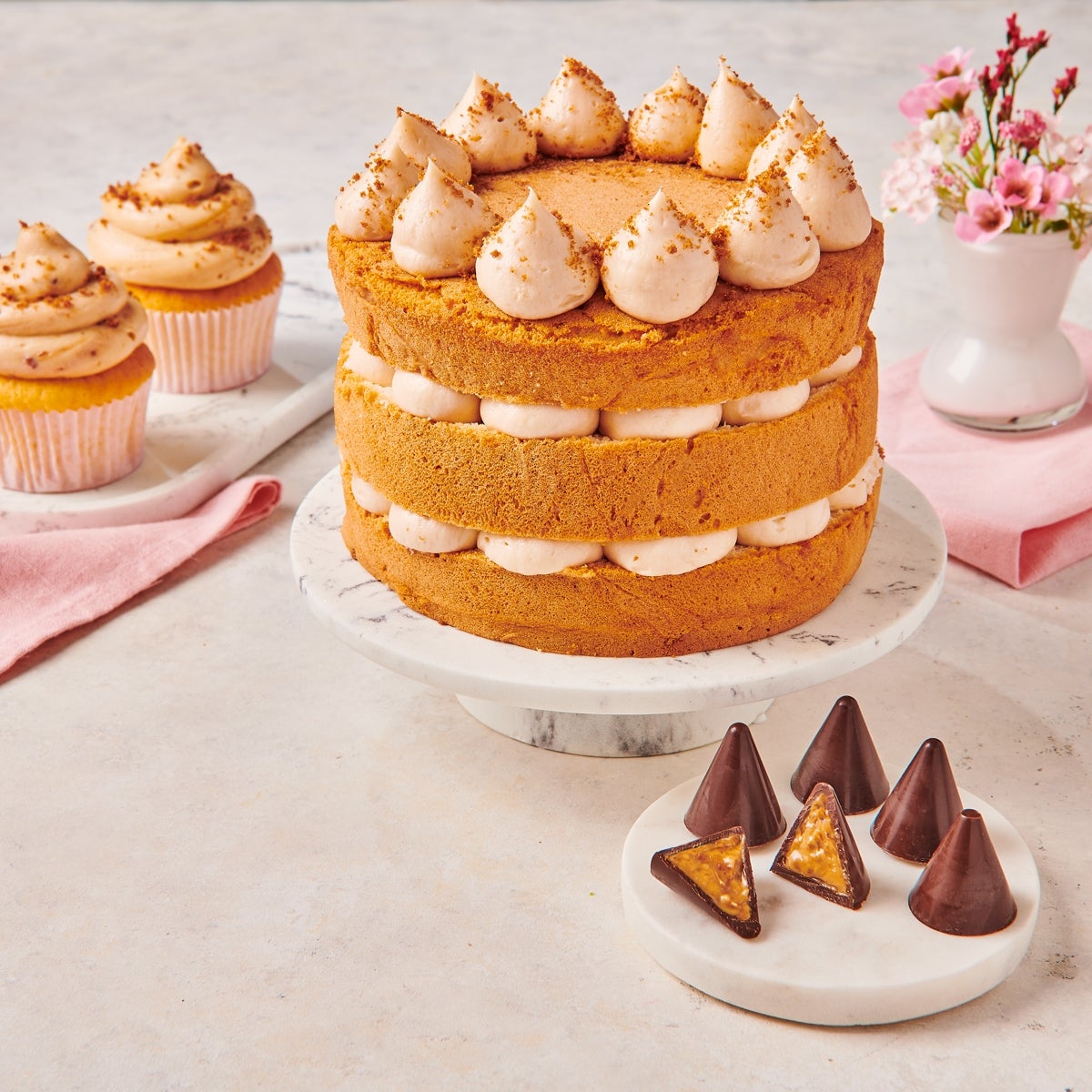 FunCakes Pâte à Tartiner Croquante Chocolat Blanc Noix de Coco 250g