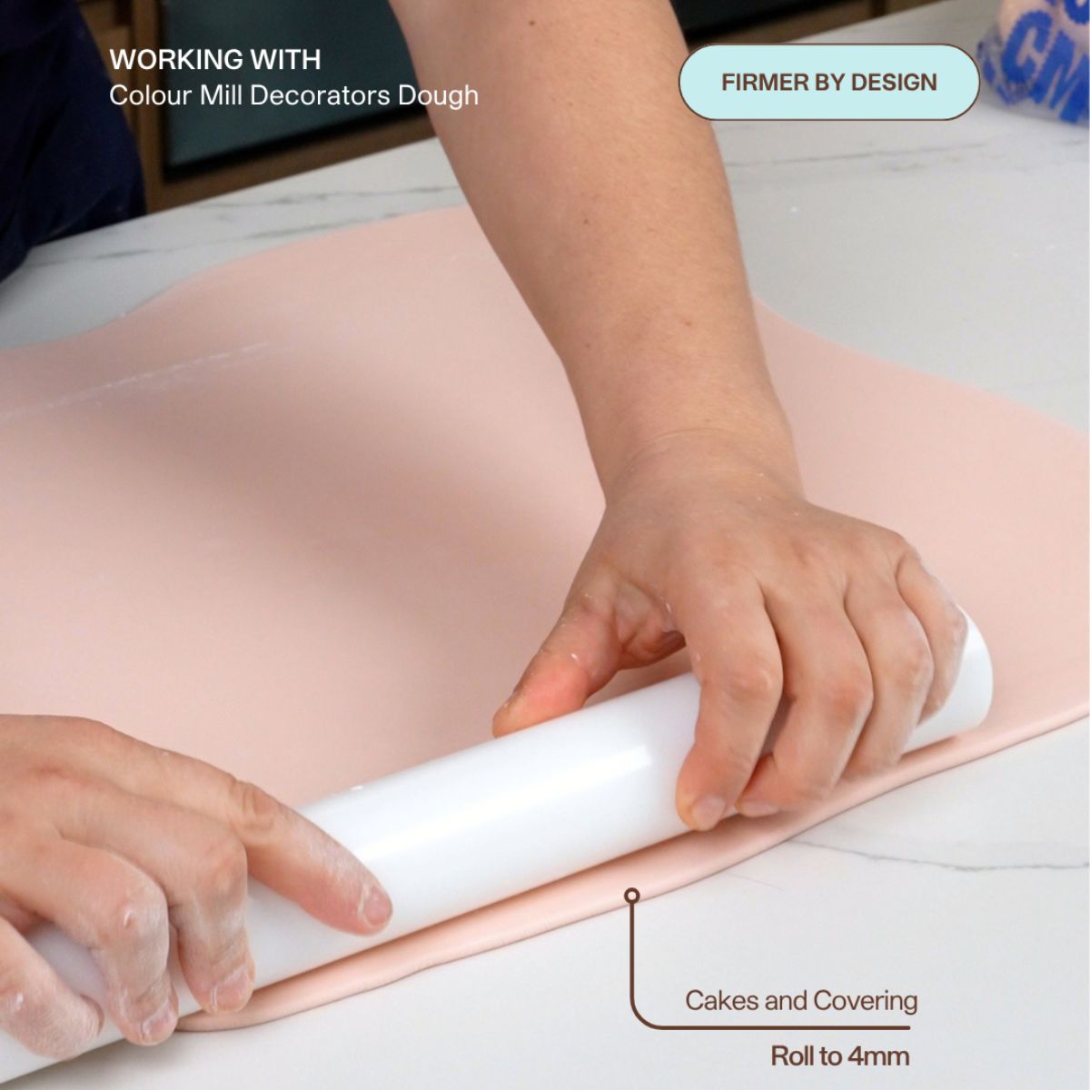 Colour Mill Pâte à Sucre Decorators Dough Baby Blue 250g