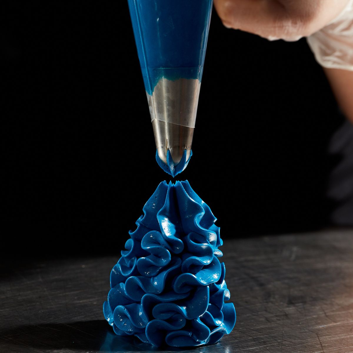 Colour Mill Piping Tip - 2D M Drop Flower