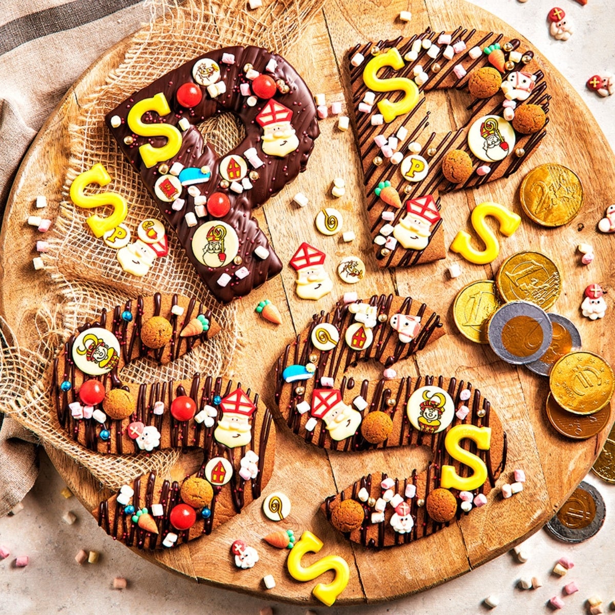 FunCakes Décorations en Chocolat Saint Nicolas pk/12