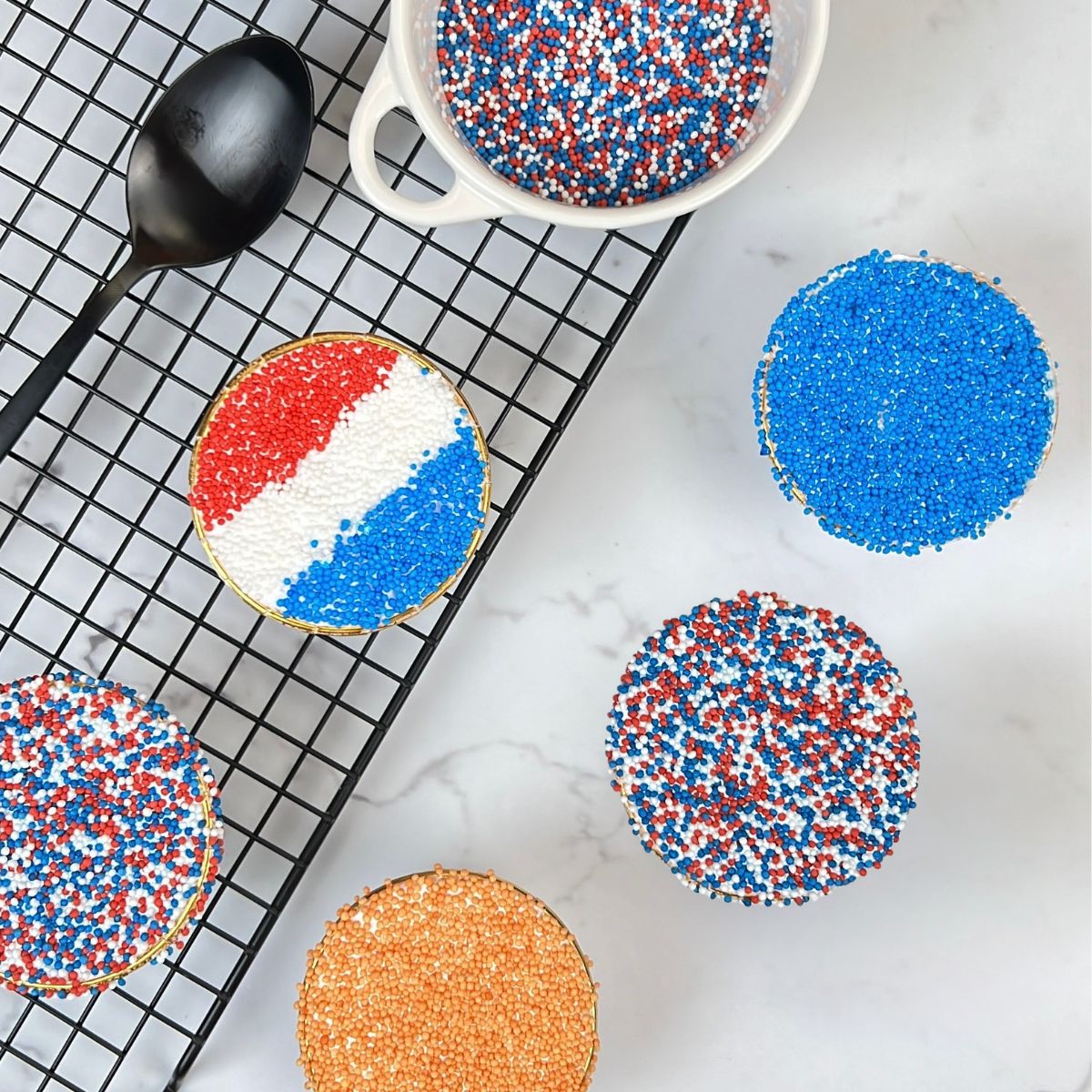 Dot Cake recept