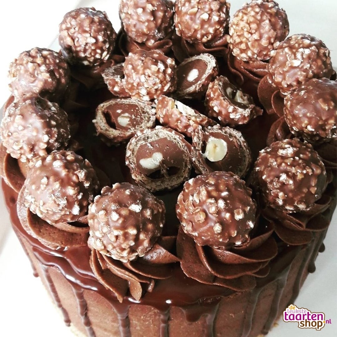 Ferrero rocher chocolade taart door Amani Sweets Ferrero rocher chocolade taart door Amani Sweets